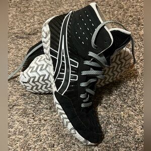 ASICS Wrestling shoes Men’s size 8